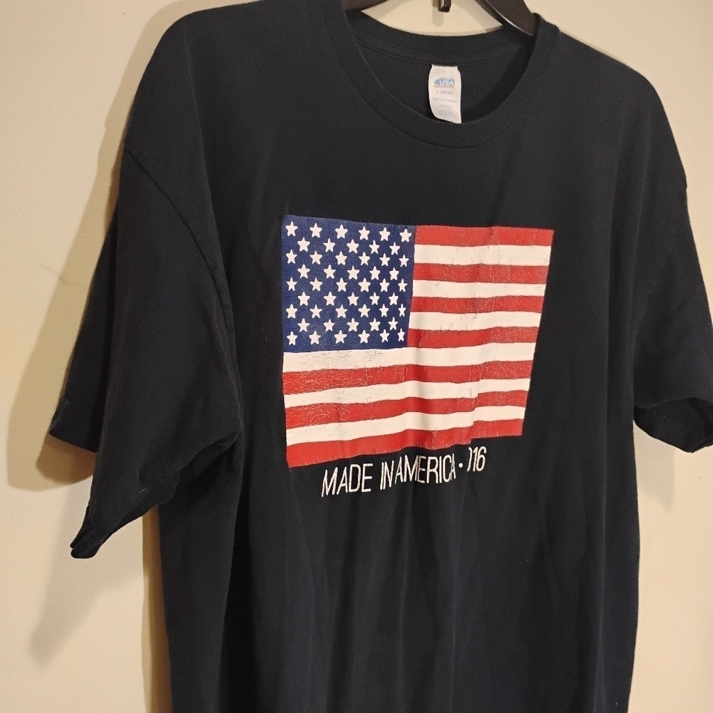 Made in America Dark Blue USA Flag Shirt. Unisex. Size Large. C173 - Picture 8 of 9